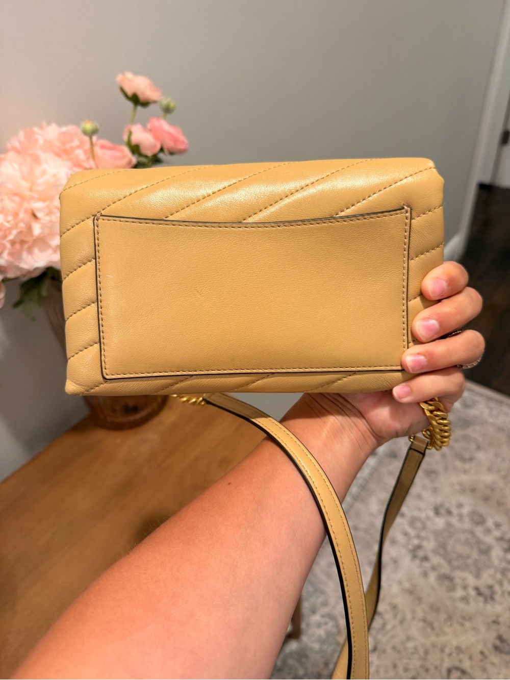 Tory Burch Pale Yellow Chevron Quilted Crossbody - Picture 7 of 7